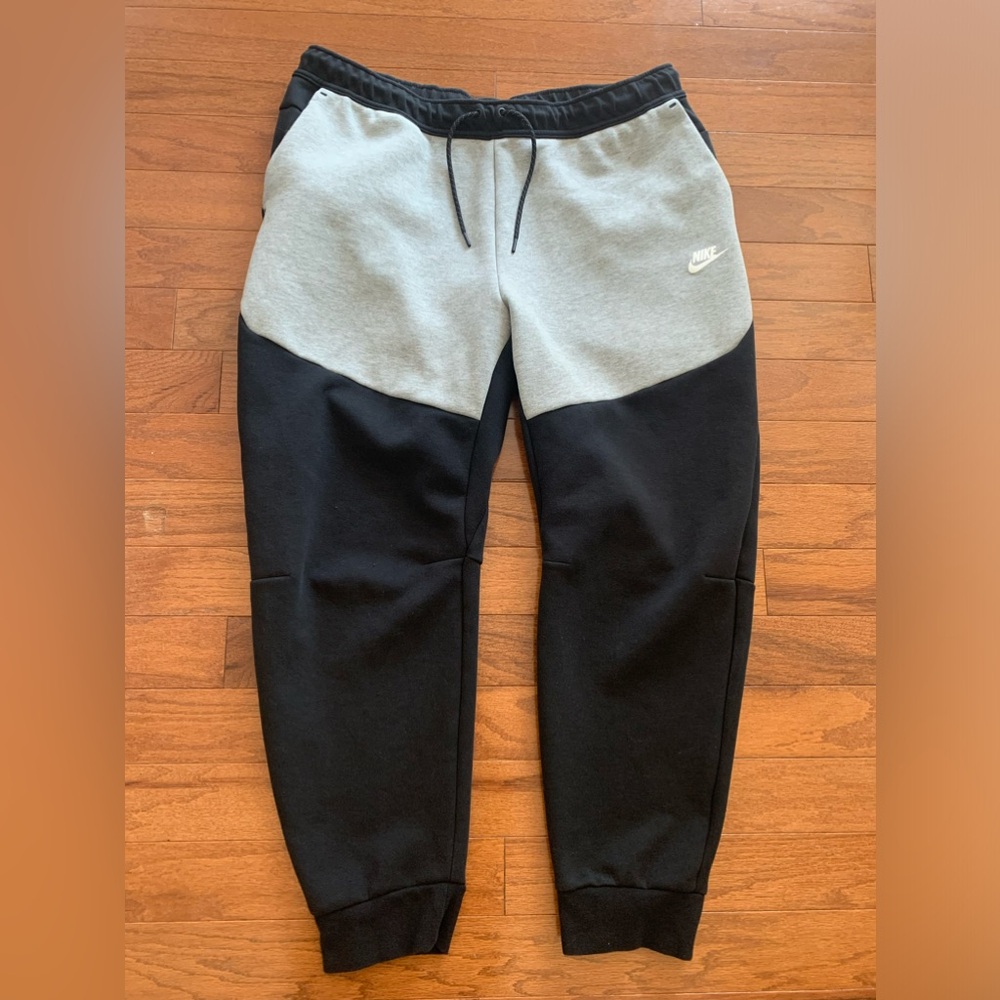 Nike Tech Pants, Men’s 3XL